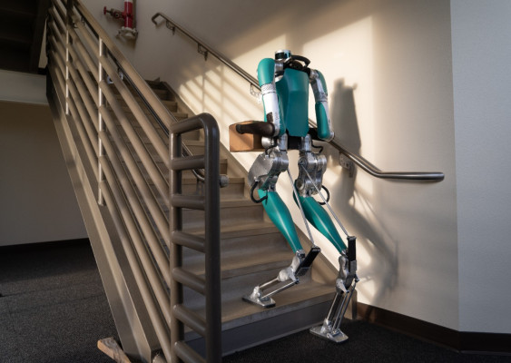 Agility's two-legged robot Digit is for sale and Ford is the first customer  | TechCrunch